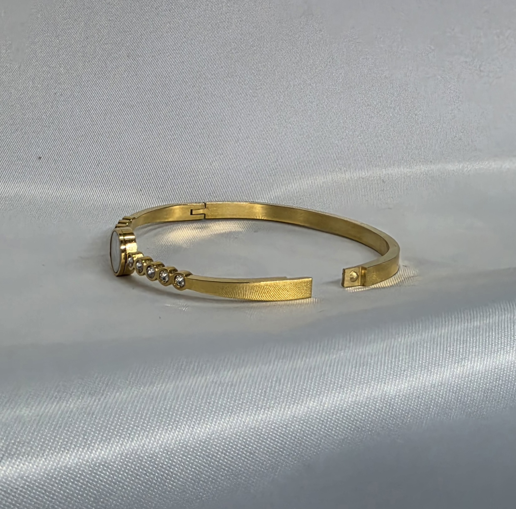 Emerald Line Gold Kada — view 3
